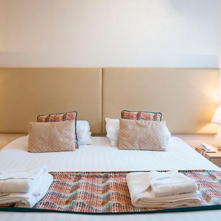 Ashburnham Hotel Pembrey Екстер'єр фото