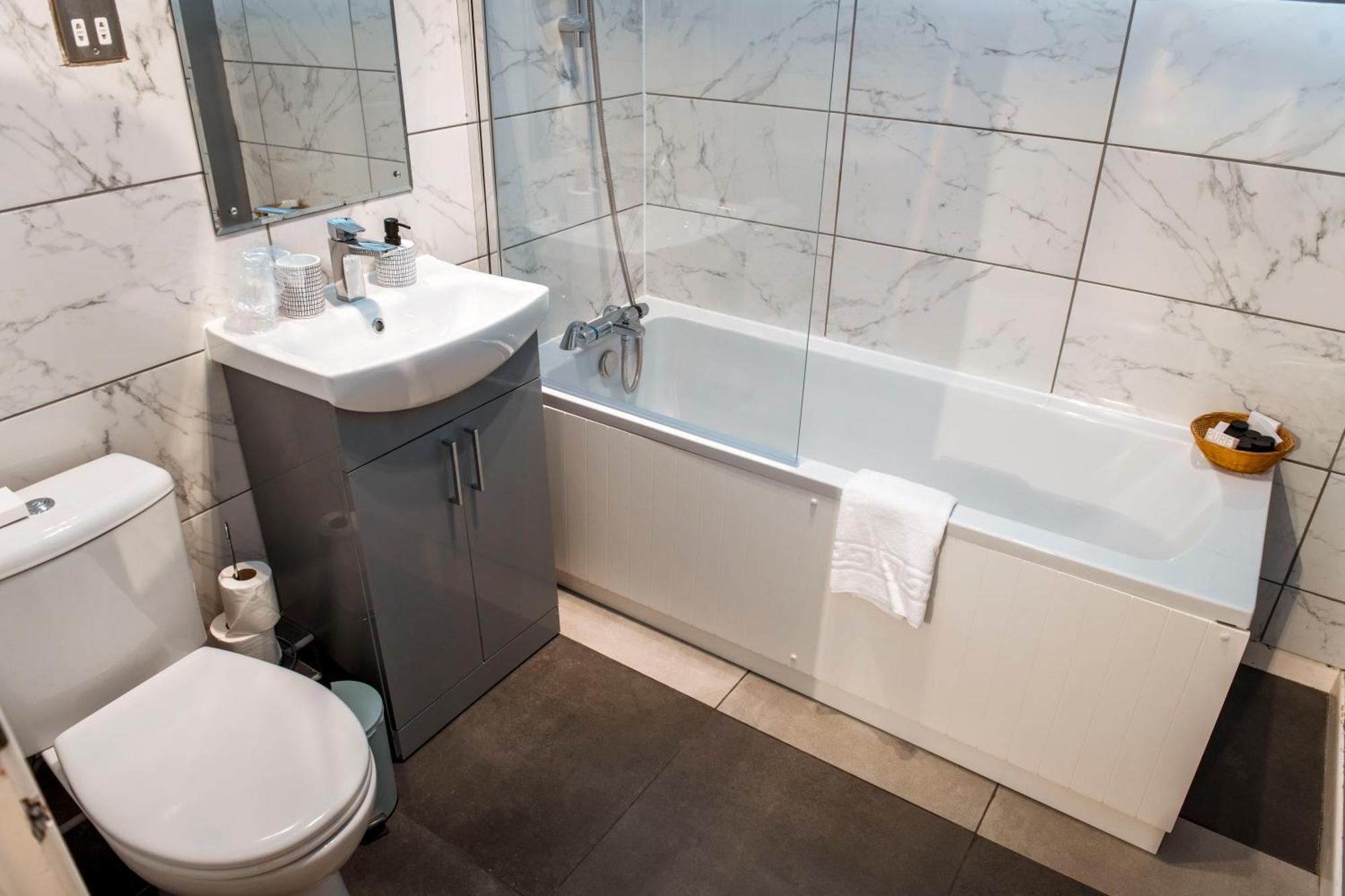 Ashburnham Hotel Pembrey Екстер'єр фото